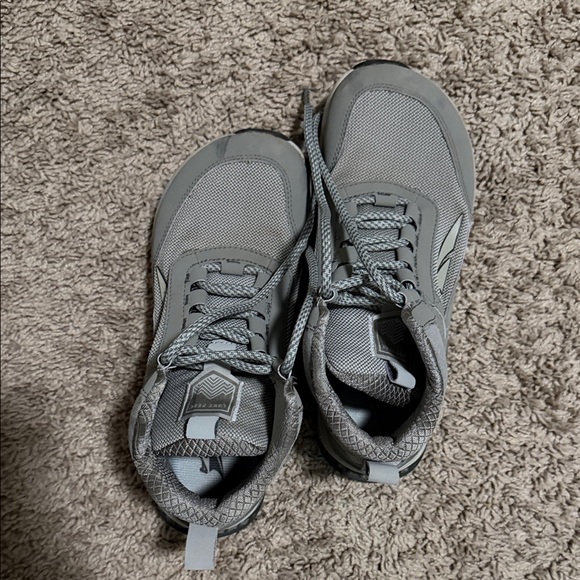 Altra Shoes - Altra Women's Grayish green ankle height trail shoes